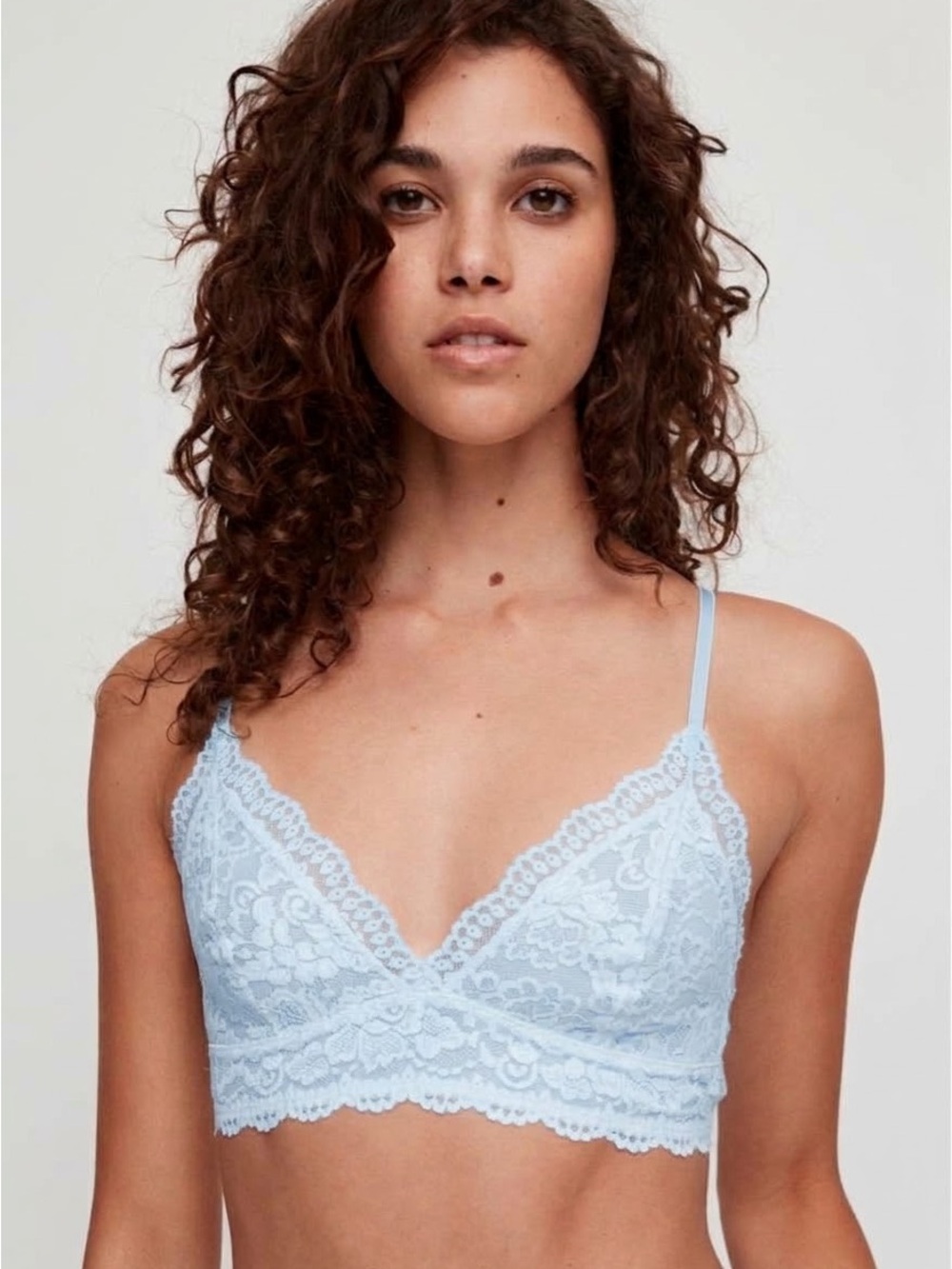 Aritzia Renfrew Lace Bralette in Aura Blue Size Large NWT